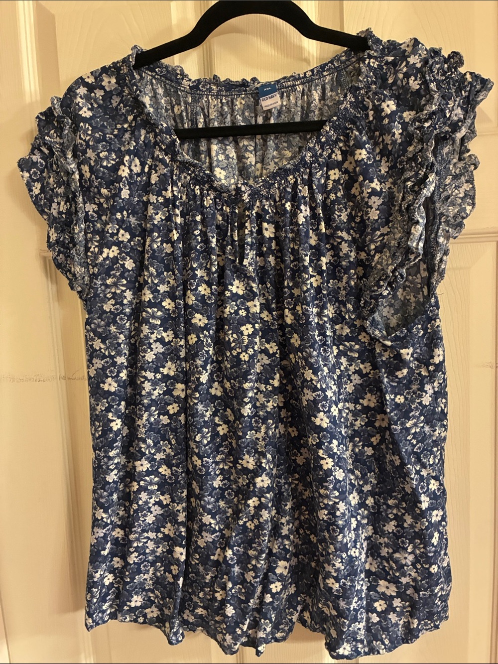 Old Navy Blue and White Floral Ruffle Sleeve Blouse